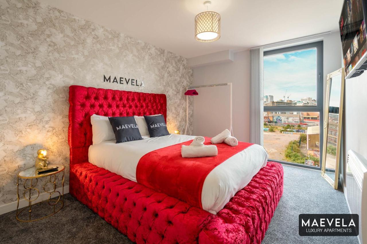 Maevela Apartments - Luxury Top Floor Penthouse - With Parking - 2 Bedroom New Build Apartment ✪ City Centre, Digbeth ✓ With Huge Patio Sliding Doors - City View - Rooftop Terrace - Ps4 & Smart Tv'S Birmingham Dış mekan fotoğraf