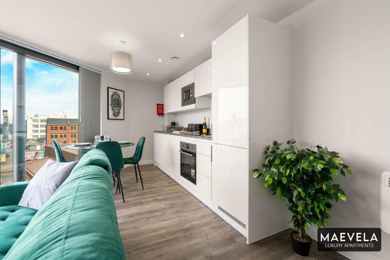 Maevela Apartments - Luxury Top Floor Penthouse - With Parking - 2 Bedroom New Build Apartment ✪ City Centre, Digbeth ✓ With Huge Patio Sliding Doors - City View - Rooftop Terrace - Ps4 & Smart Tv'S Birmingham Dış mekan fotoğraf